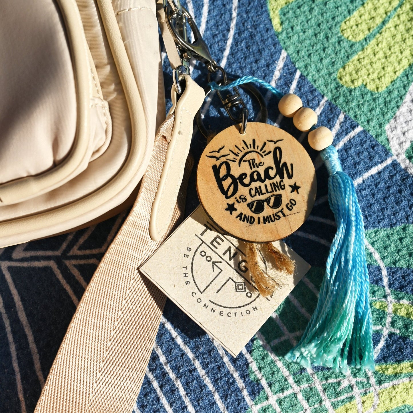 Resin Wave Keychain or Bag Decoration - Beach Theme - TENGJA